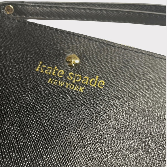 Kate Spade - Saffiano Leather Wristlet - Black w Gold Toned Hardware - Picture 4 of 8